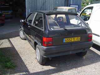 Фотоий: надувательство автомобили SEAT - Ibiza