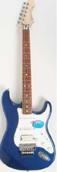 Фотоий: надувательство гитары и другие аппаратуры шнура FENDER - HSS