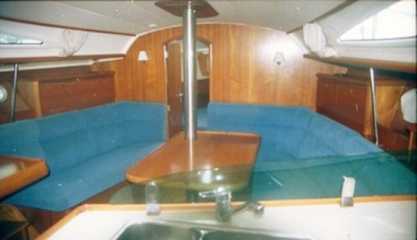 Фотоий: надувательство шлюпки JEANNEAU - SUN ODYSSEY 35